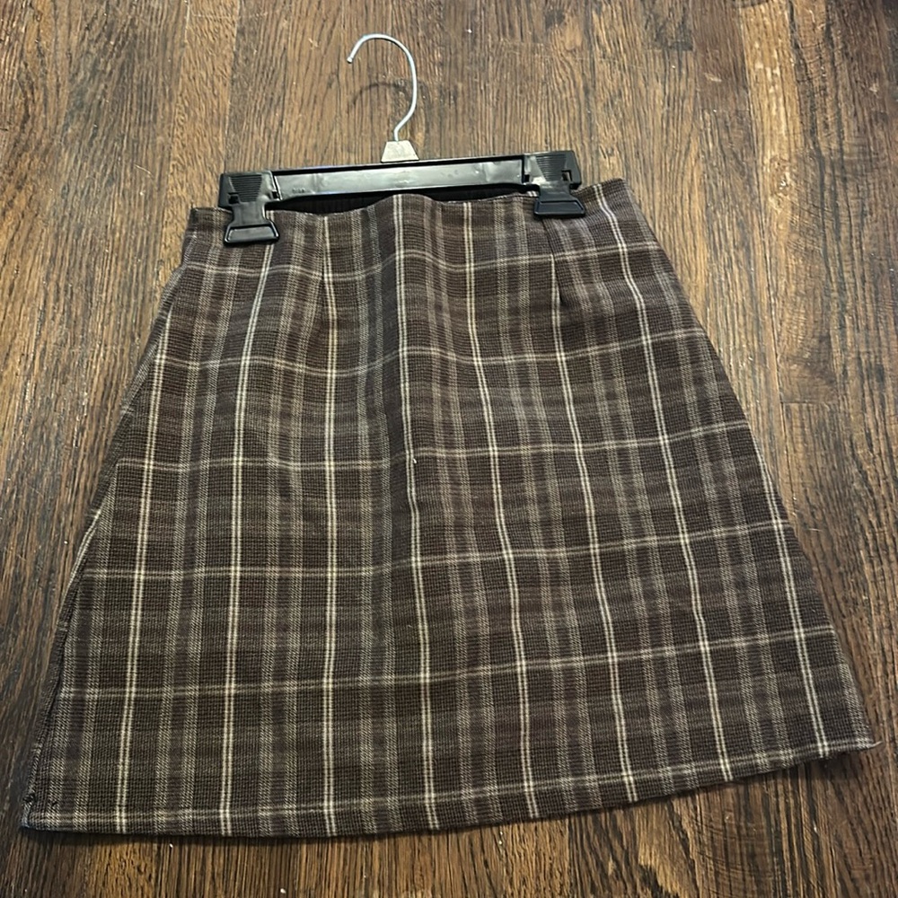 Brown and tan patterned skirt